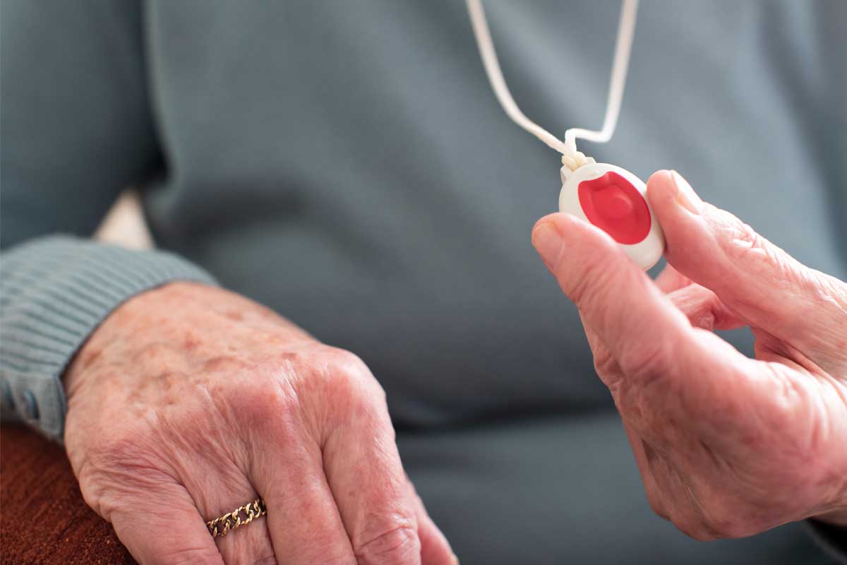 Smart pendant for seniors