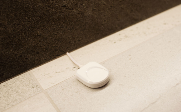 Flood sensor on bathroom floor