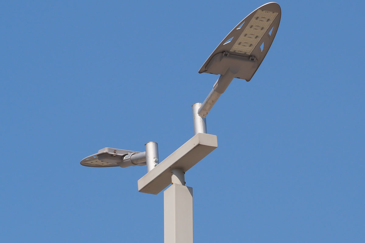 Smart streetlight