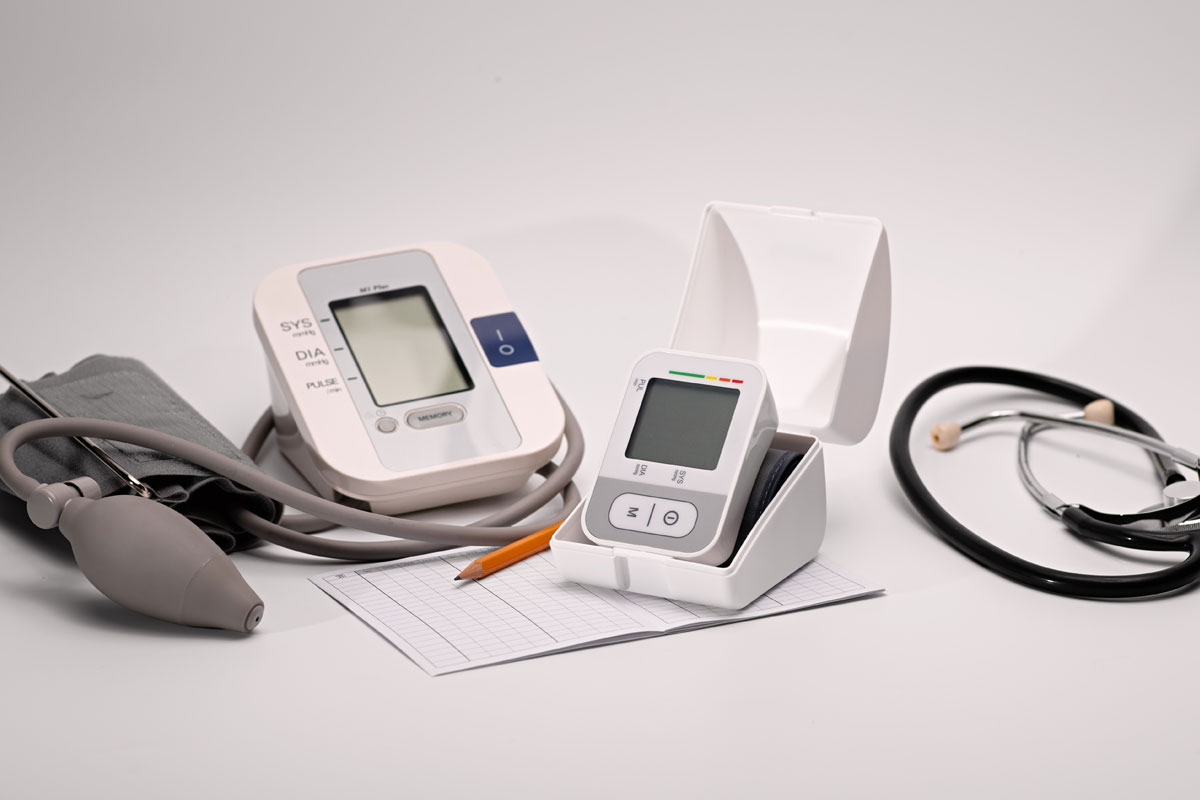 Smart blood pressure monitor with ECG & digital stethoscope - BPM Core