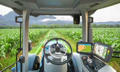 Using-AI-to-Meet-Global-Food-Supply-Needs-automated-tractor