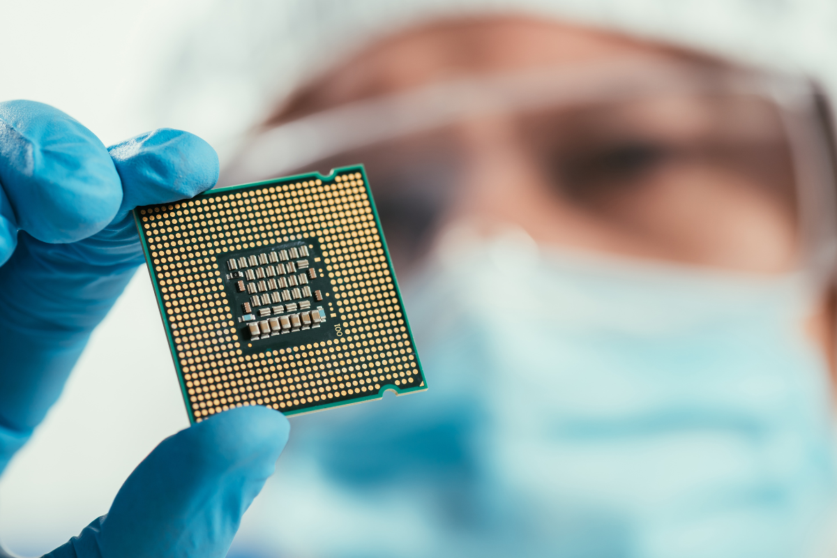 4 Steps to Choose an Energy Efficient Semiconductor for Wearables Blog